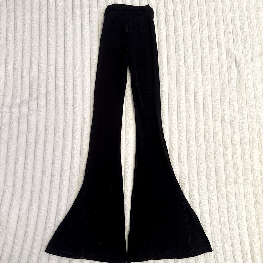 Arie Flare Leggings